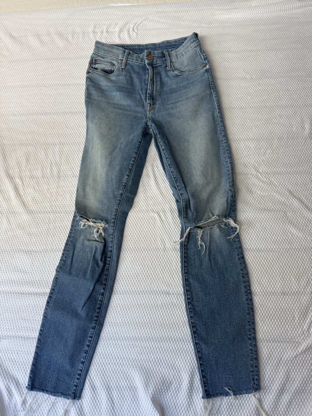 MOTHER Mid Rise Dazzler Ankle Fray Jeans Women’s 26 high wasted looker